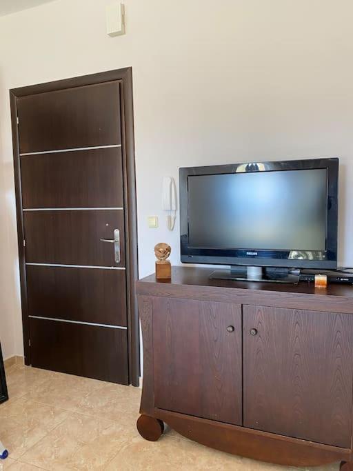 Raise Mirivili Serviced Apartment Alexandroupolis Buitenkant foto